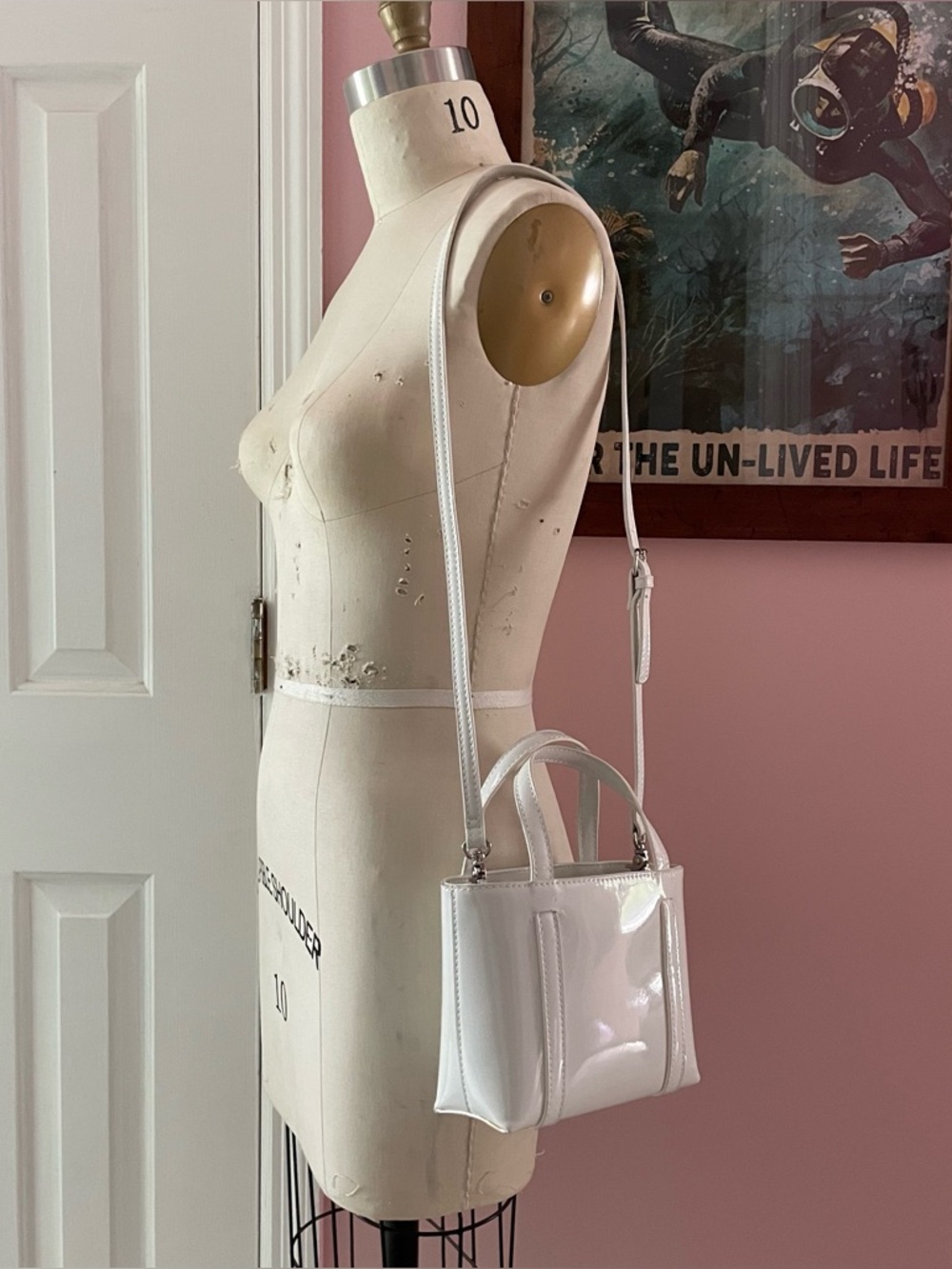 URBAN OUTFITTERS MINI CROSSBODY HANDBAG SATCHEL